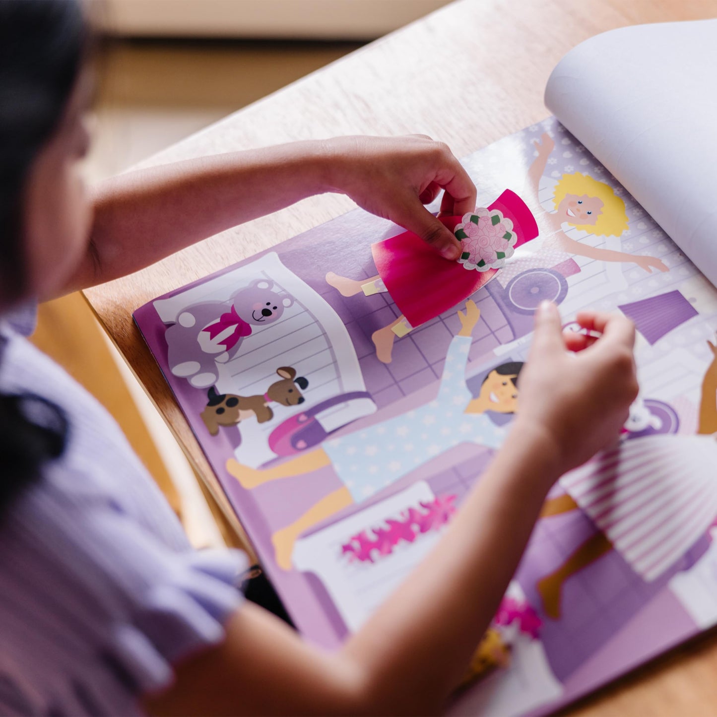 Melissa & Doug Reusable Sticker Pad: Dress-Up - 165+ Stickers Removable Stickers, Kids Fashion Activities, Restickable Book For