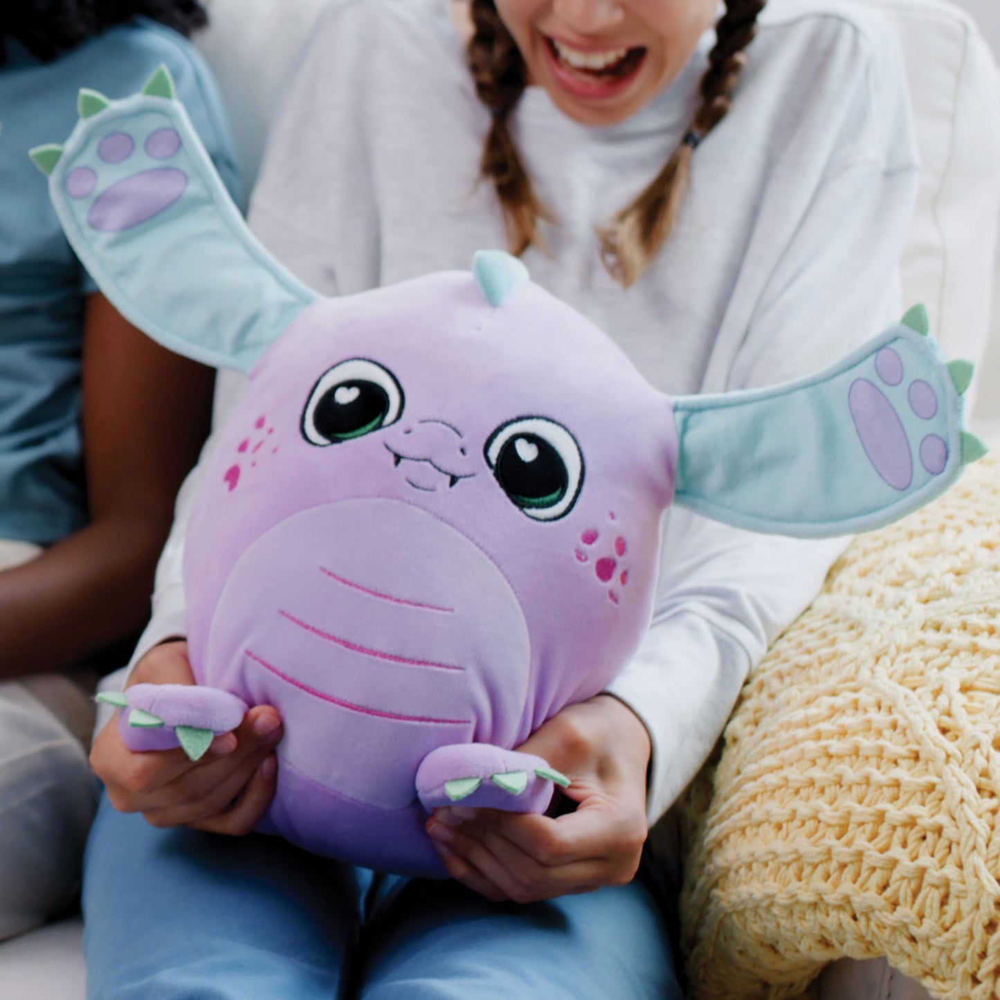 Flipeez Large Plush Jett  Dragon  Ages 3 and Up