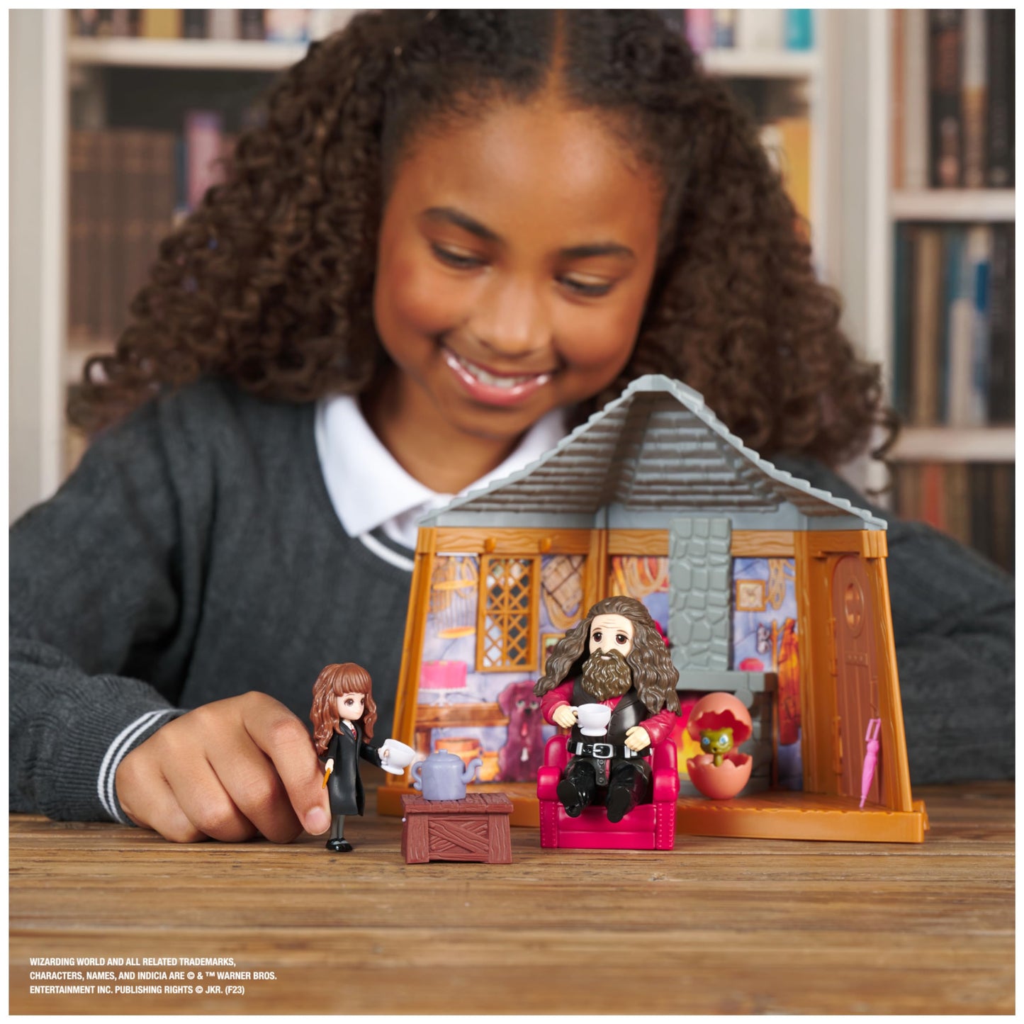 Wizarding World Magical Minis Hagrid’s Hut Playset with 2 Figures & 9 Accessories, Plastic, Model 6068010, for Kids Ages 6+