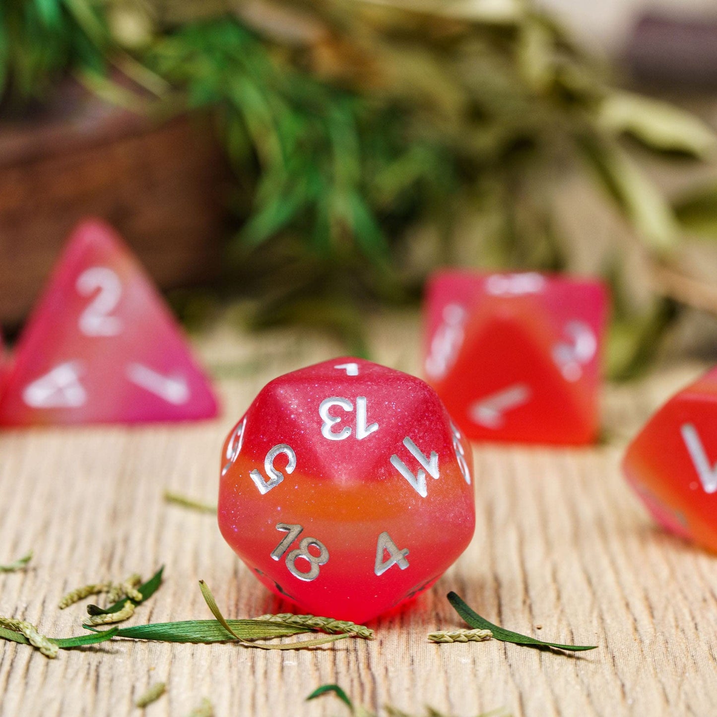 Hddais 7Pcs Lesbian-Pride Polyhedral Dice Set, Homosexual Flag D&D Dice For Dungeons And Dragons, Dnd Dice For Rpg And Other Tab