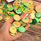 Lippbest St Patrick's Day Gold and Green Lucky Coins - 120 Pcs Plastic Shamrock Leprechaun Coins for Irish Party Table Decoratio