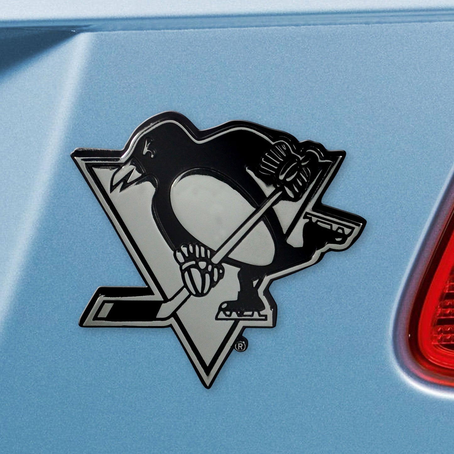FANMATS 14887 NHL Pittsburgh Penguins Chrome Team Emblem , 2.9x3