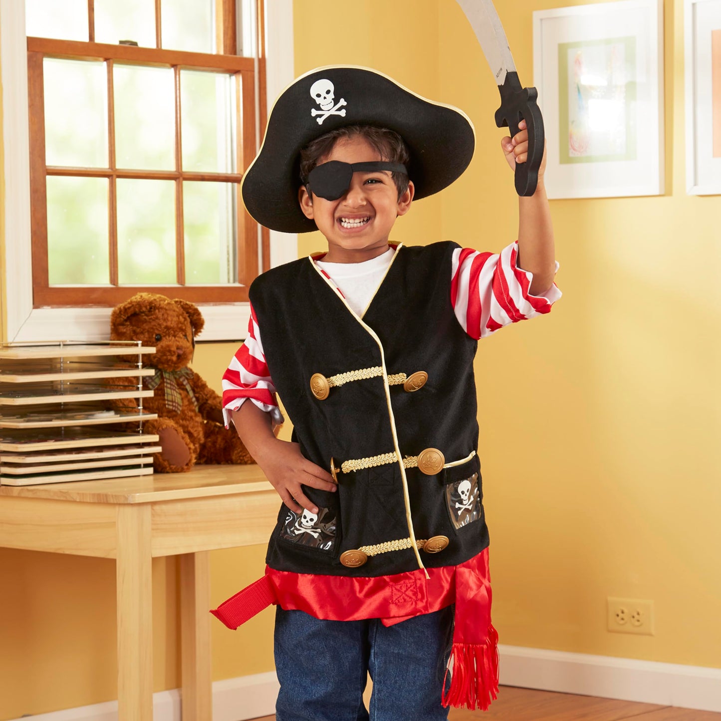 Melissa & Doug Pirate Role Play Set (FFP)  Multicolor  Toddler