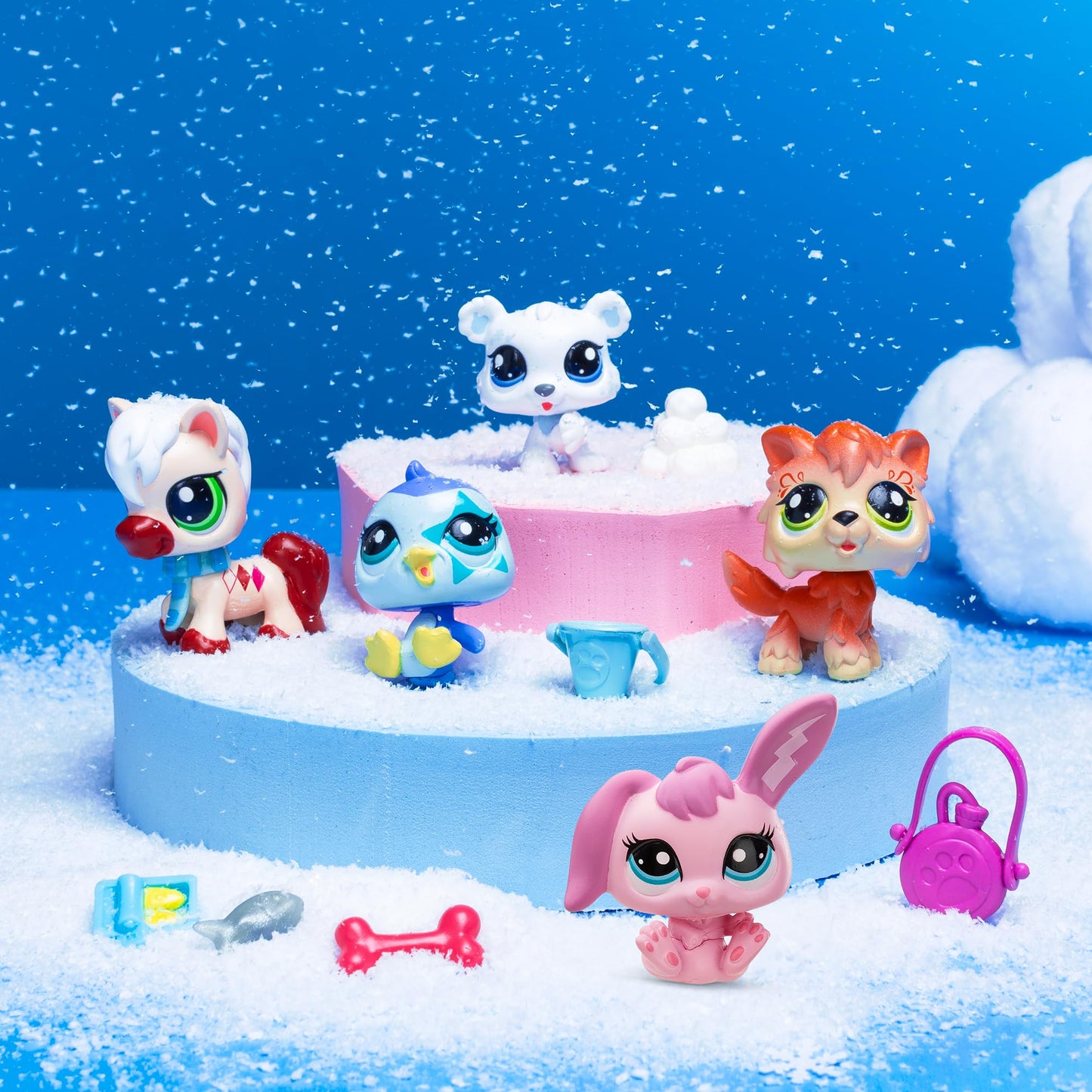 Littlest Pet Shop Winter Besties Collector Set - LPS Gen 7 Mystery Figures, PVC Toy for Kids Ages 4+