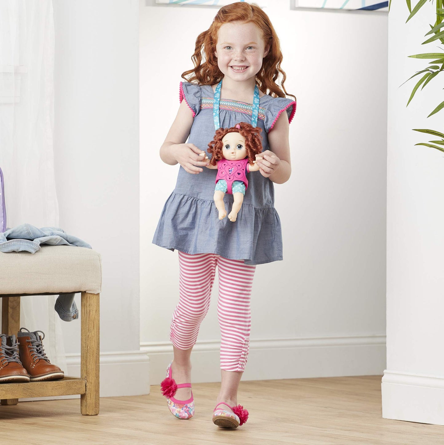 Baby Alive Littles, Carry ‘N Go Squad, Little Zoe, Red Curly Hair Doll, Carrier, Accessories, Toy For Kids Ages 3 Years & Up