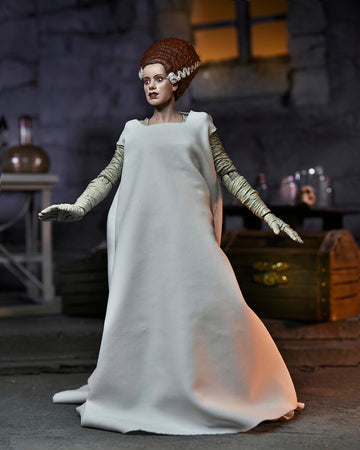 Neca: Universal Monsters Bride Of Frankenstein Ultimate 7' Action Figure