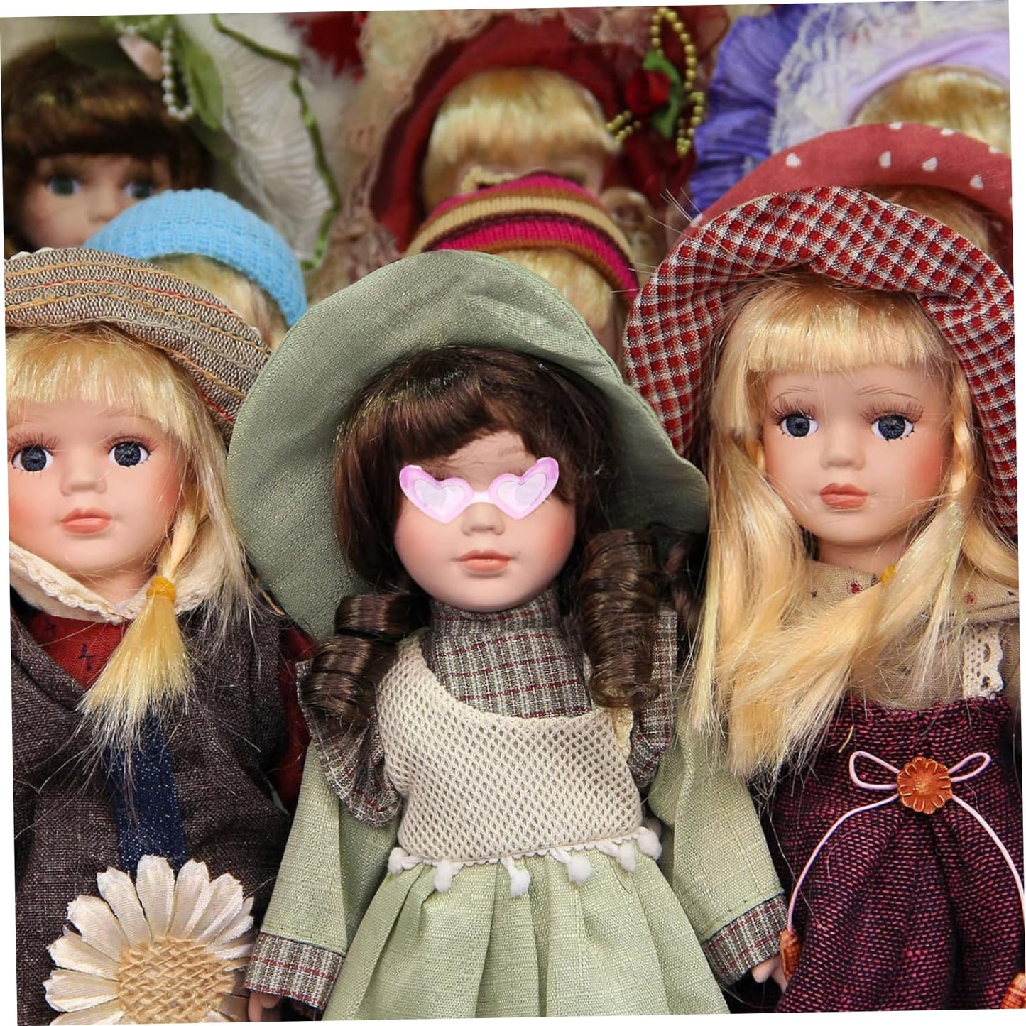 Meyrwoy Minature Things, 20 Pairs Doll Glasses Plastic Doll Sunglasses With 10 Styles Classic Retro Tiny Sunglasses Eyewear Mini