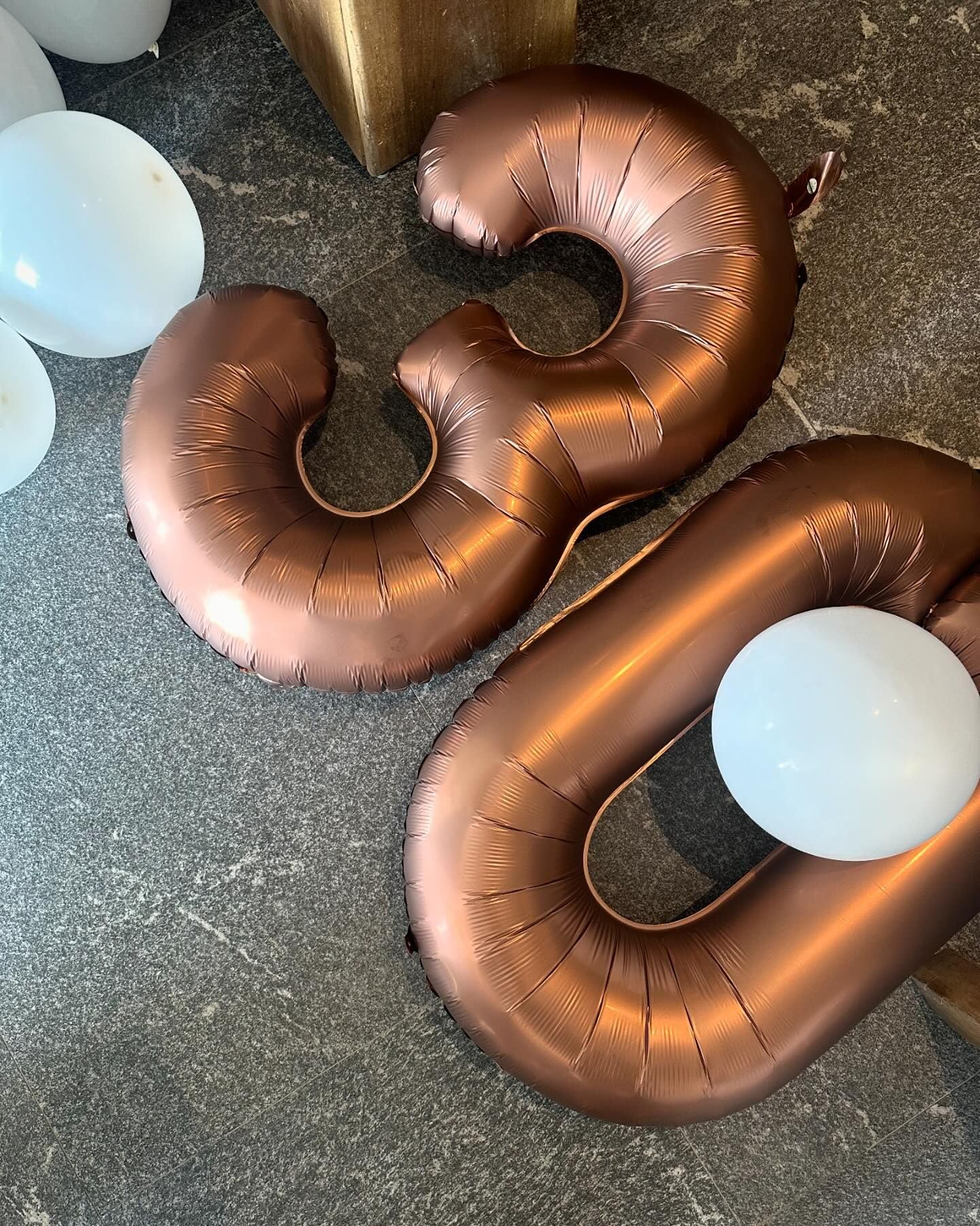 Dark Brown Number Balloon 40 Inch, Coffee Brown 0 Number Balloons, 10 20 30 40 50 Numbers Balloon Chocolate Brown Birthday Decor