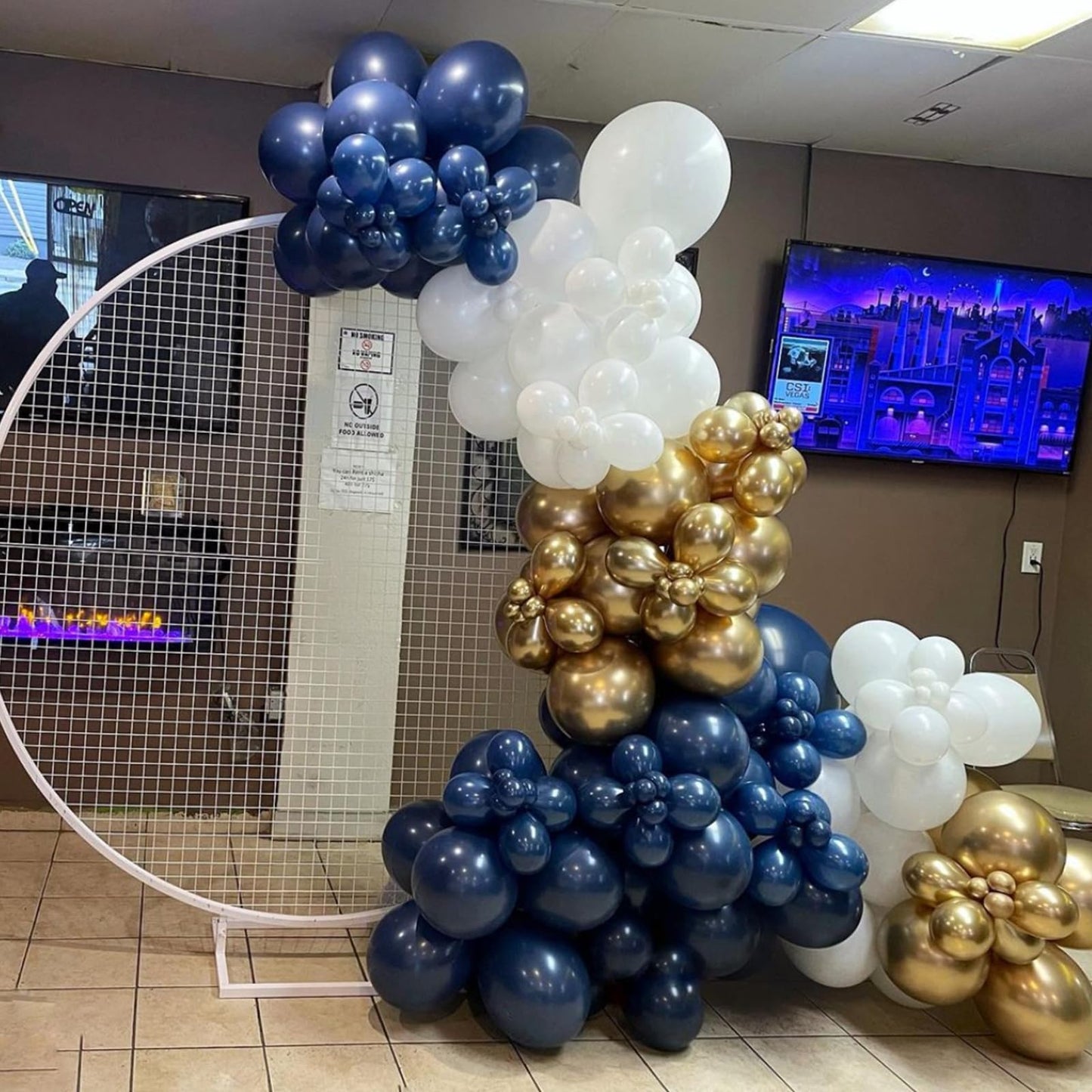 Blue And Gold Balloons Arch Garland Kit, 134Pcs Navy Blue Gold White Balloons With Different Size For Graduation, Birthday, Anni