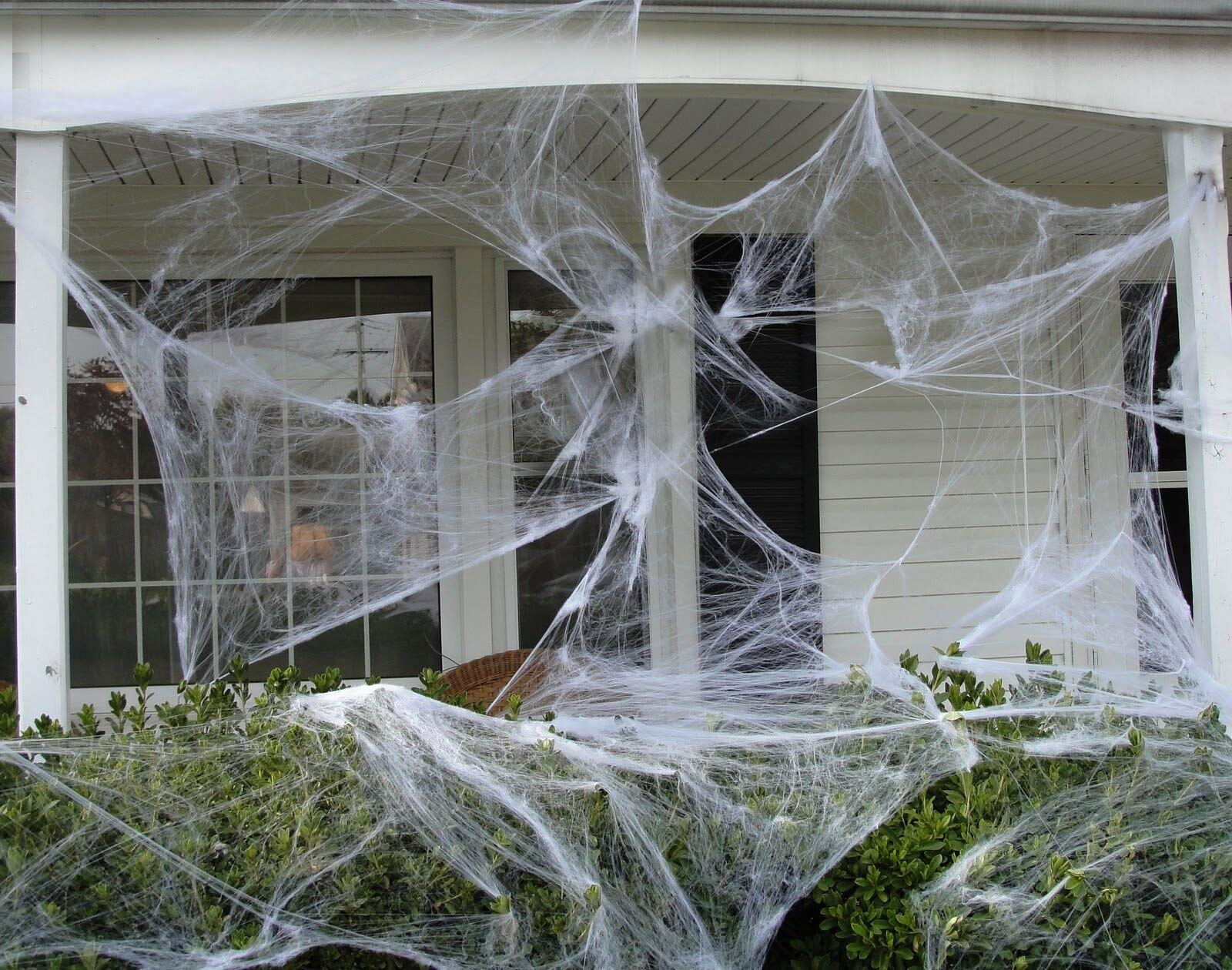 90Shine 1400Sqft Halloween Spider Web Decorations Outdoor - Fake Cobweb Spiderweb Webbing Indoor Party Decor With Black, Glow-In-The-Dark Spiders 100Pcs