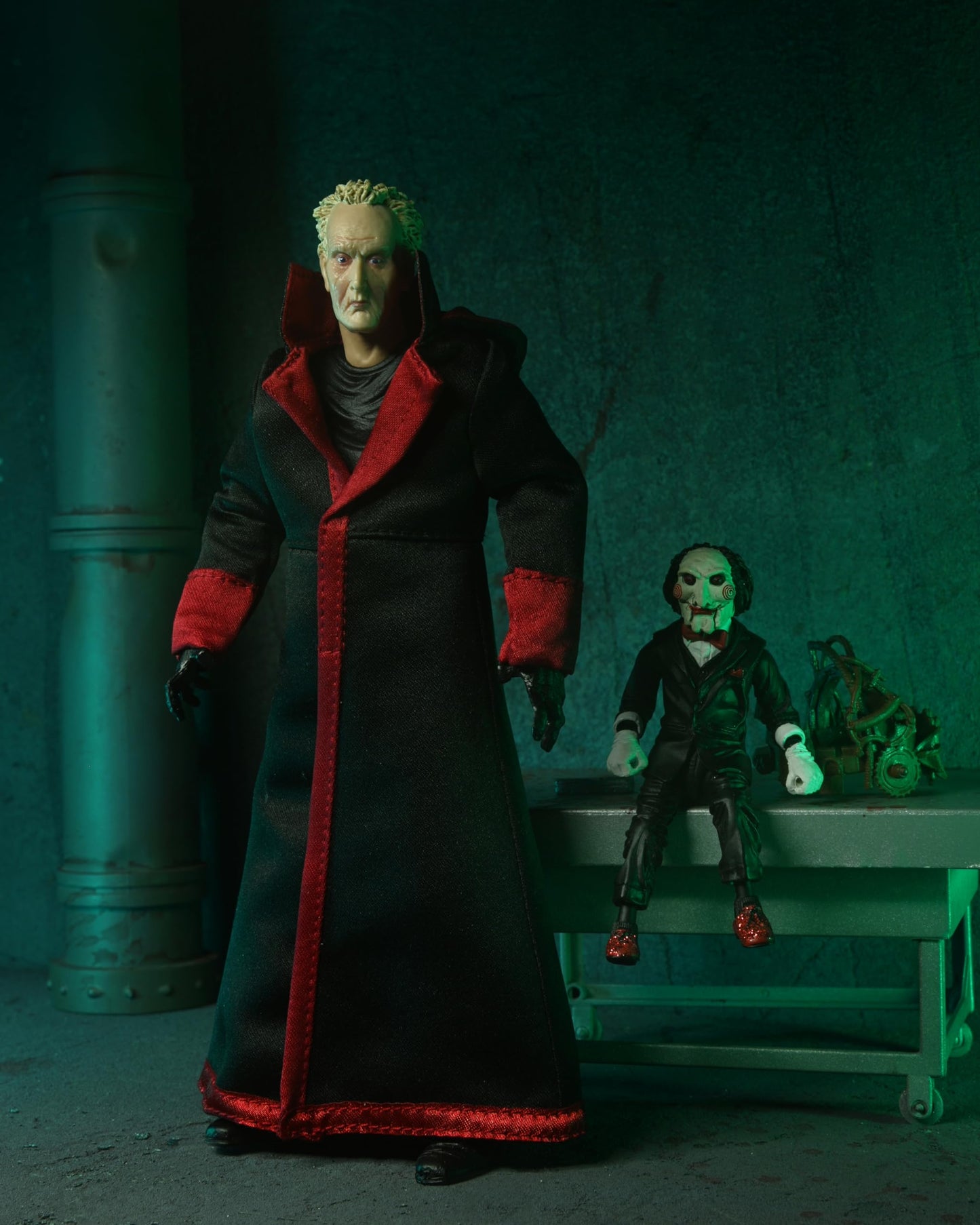NECA Saw Ultimate Jigsaw Killer with Black Robe 7 Action Figure