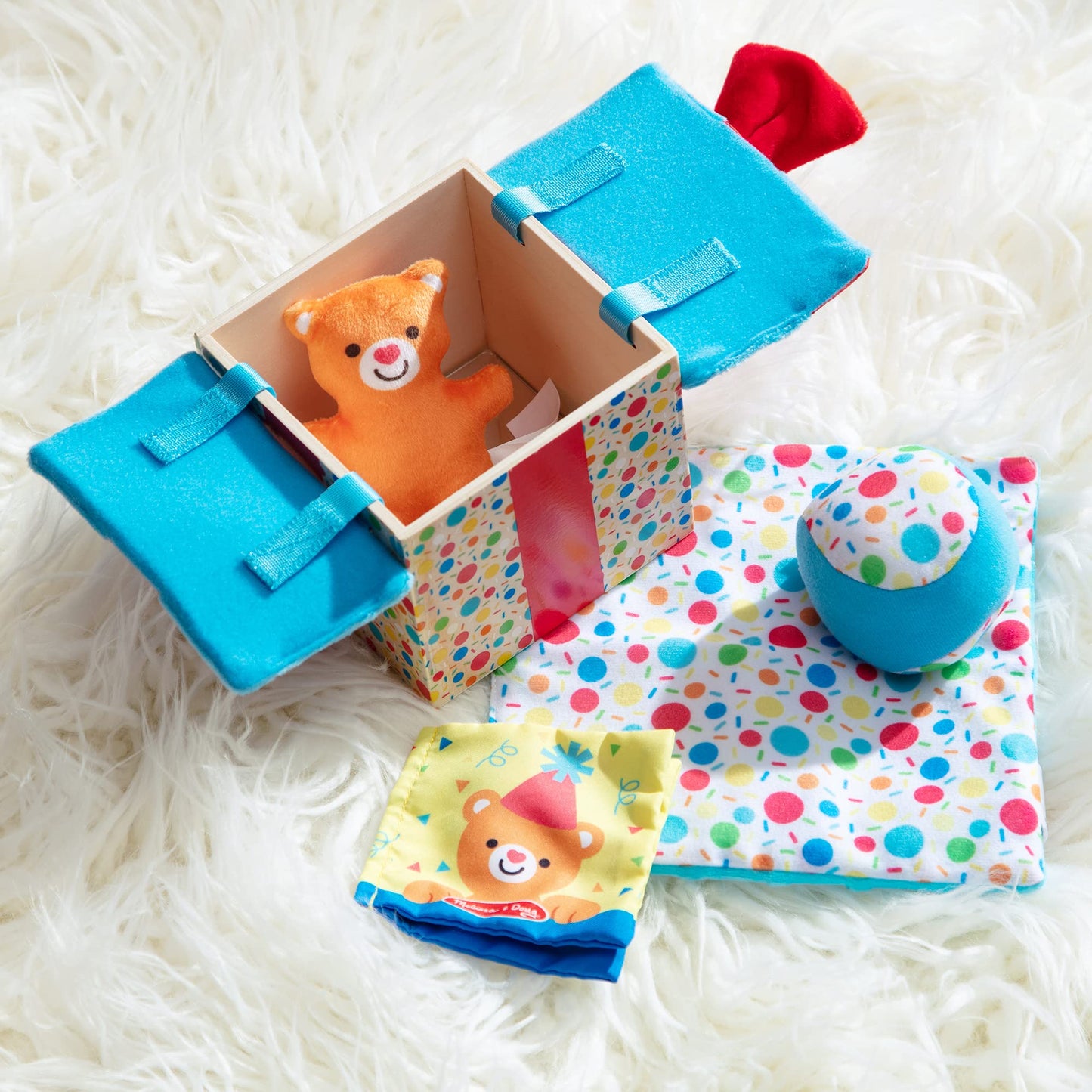 Melissa & Doug Wooden Surprise Gift Box - 5-Piece Infant Toy Set, Tactile Sensory, Kids Size, White, Model 30731