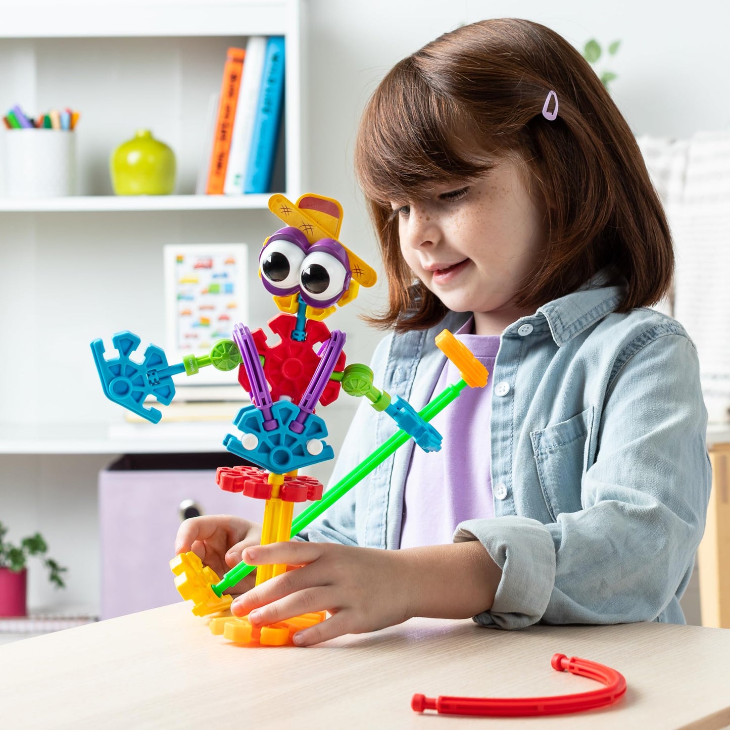 Basic Fun K'NEX Kid Farmin' Friends Building Set, 65 Pieces, Multicolor, STEM Toy for Preschoolers, Model 85052