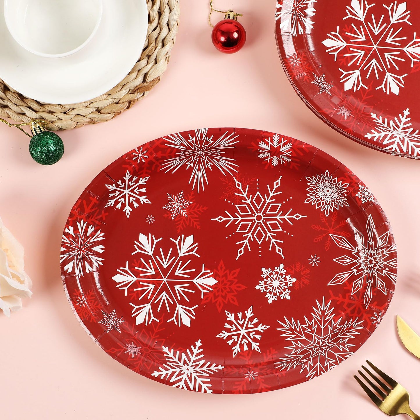 ZOIIWA 50 Pcs Christmas Oval Paper Plates 11 x 9Inch Paper Plates Heavy Duty, Christmas Large Disposable Dinner Serving Platters