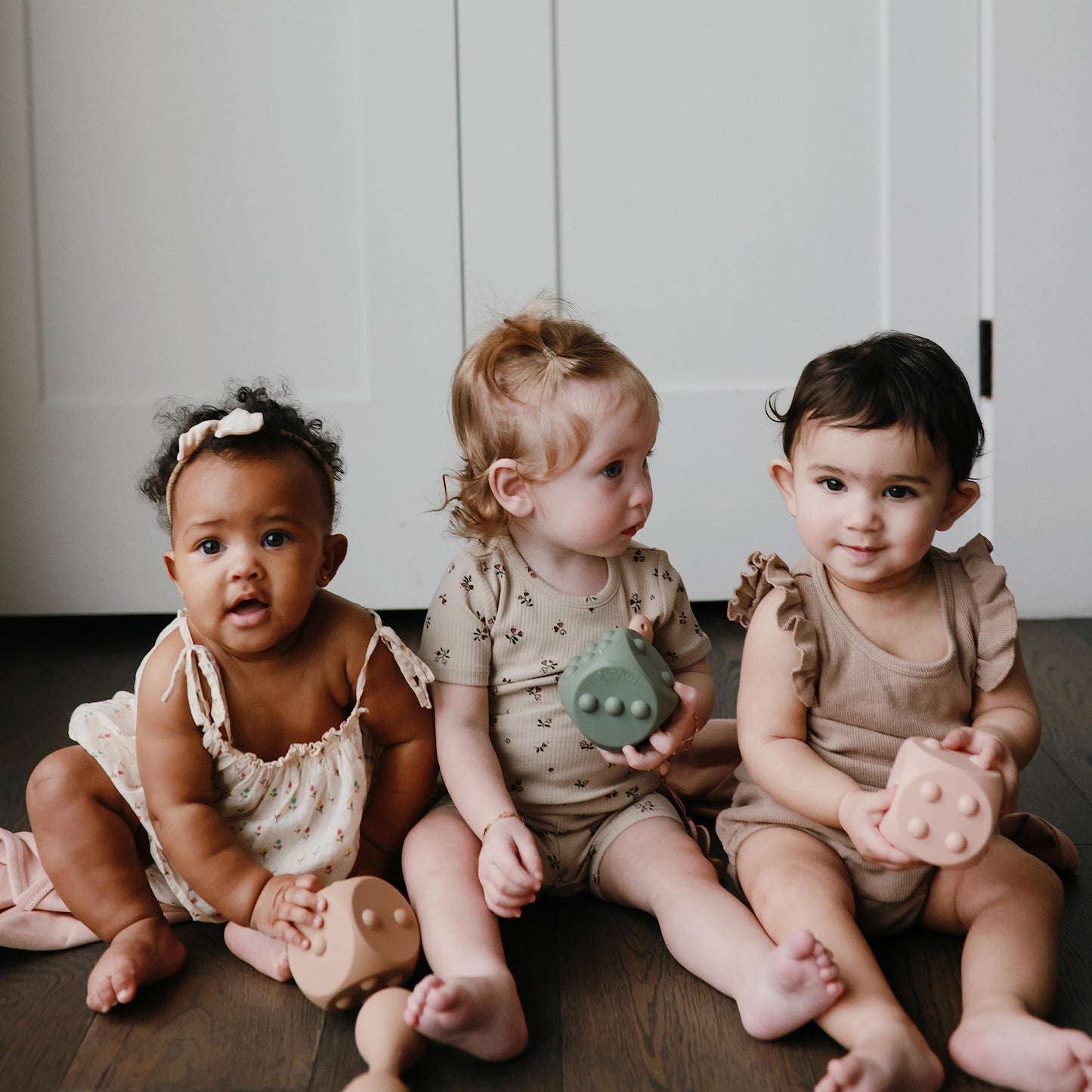 Mushie Silicone Dice Press Toy | Baby Sensory Play For 10+ Months (Dried Thyme/Natural)