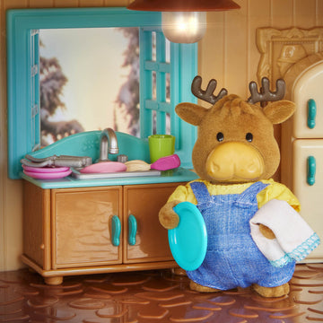 Li'L Woodzeez Moose Family Set – Vanderhoof Moose With Storybook – 5Pc Toy Set With Miniature Animal Figurines – Family Toys And Books For Kids Age 3+