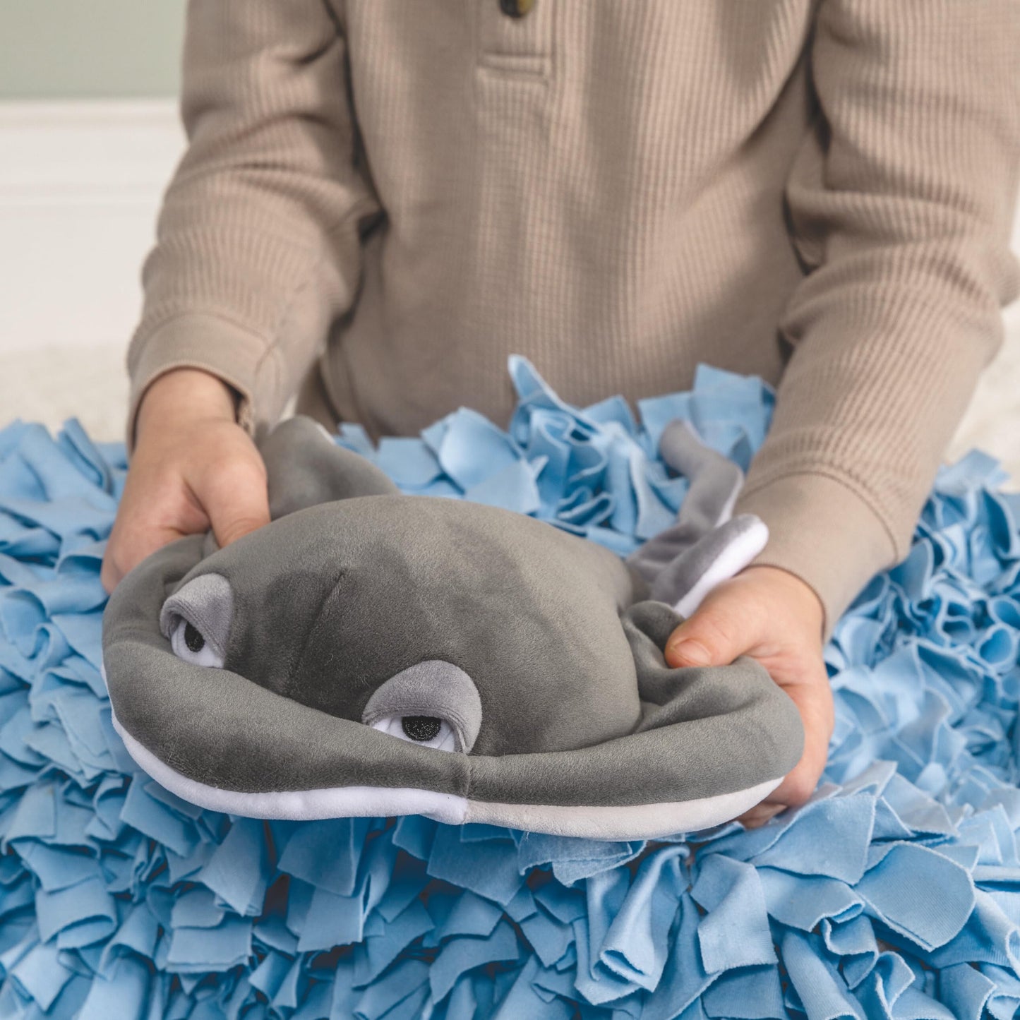 Mary Meyer Stuffed Animal Smootheez Pillow-Soft Toy, 10-Inches, Sting Ray