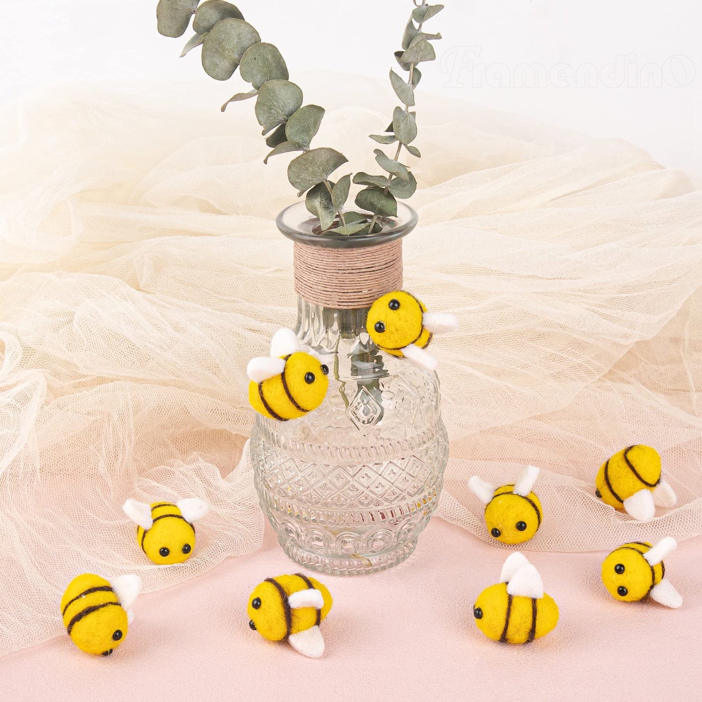 Framendino, 100 Pack Cute Wool Felt Bumble Bees Mini Crafts Bee For Diy Craft Decoration