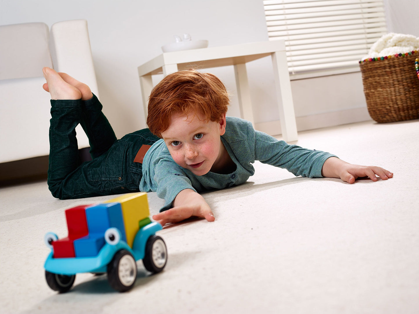 Smartgames Smart Car 5 X 5 Wooden Cognitive Skill-Building Puzzle Game Featuring 96 Playful Challenges For Ages 4+