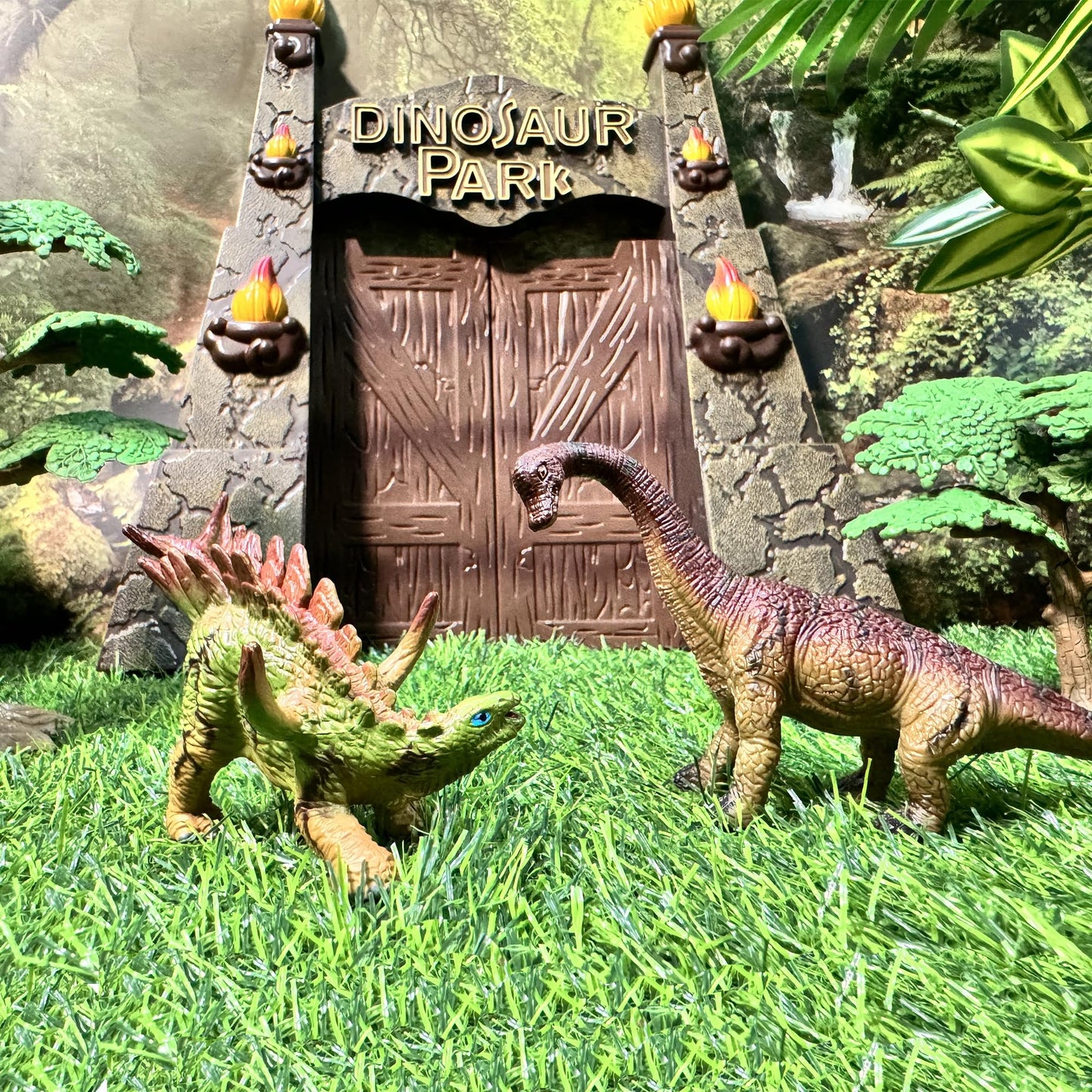 EKU EASYKU Dinosaur Park Gate Play Set - Realistic Tyrannosaurus Toys for Kids 3-7, Includes Dino Nest of Eggs, Plastic