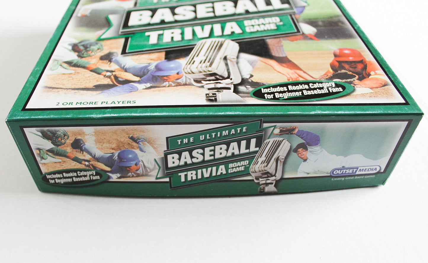 Outset Media The Ultimate Baseball Trivia Board Game