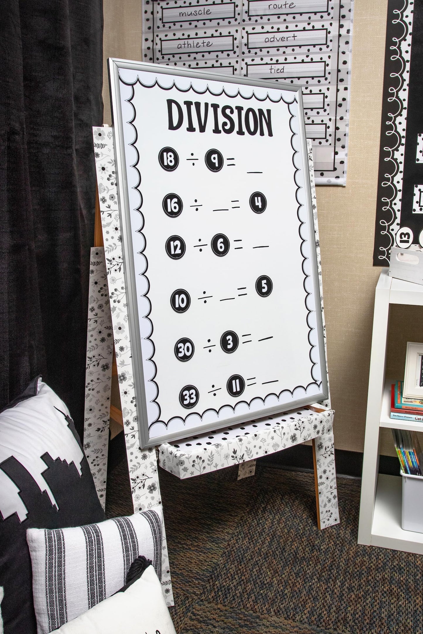 Teacher Created Resources Black And White Numbers Magnetic Accents (Tcr77589)