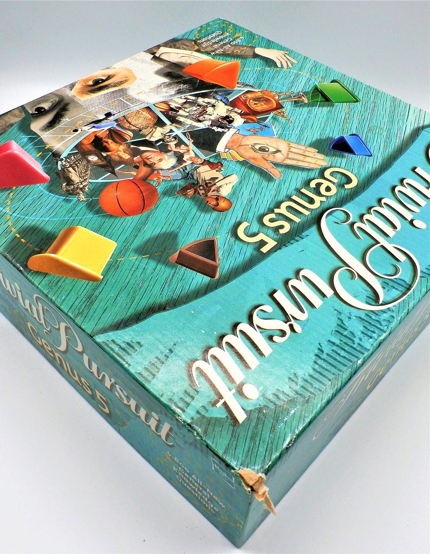 Hasbro Trivial Pursuit Genus 5 Board Game - Cardstock - Model 18268