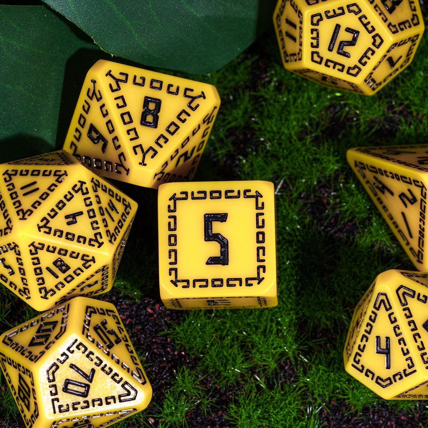 HDdais DND Dice Set, 7PCS Polyhedral Dice Set D&D for MTG Dungeons and Dragons Role Playing Game(Yellow)