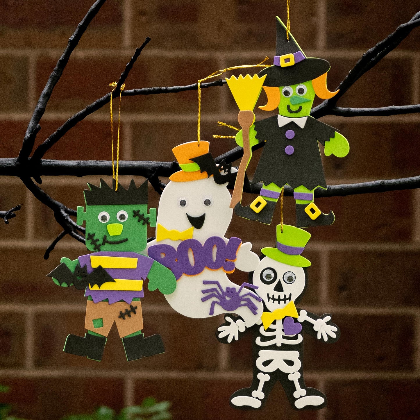 READY 2 LEARN Create Your Own Halloween Characters - Set of 4 - DIY Halloween Craft for Kids - Magnetic - No Glue Required - Kid