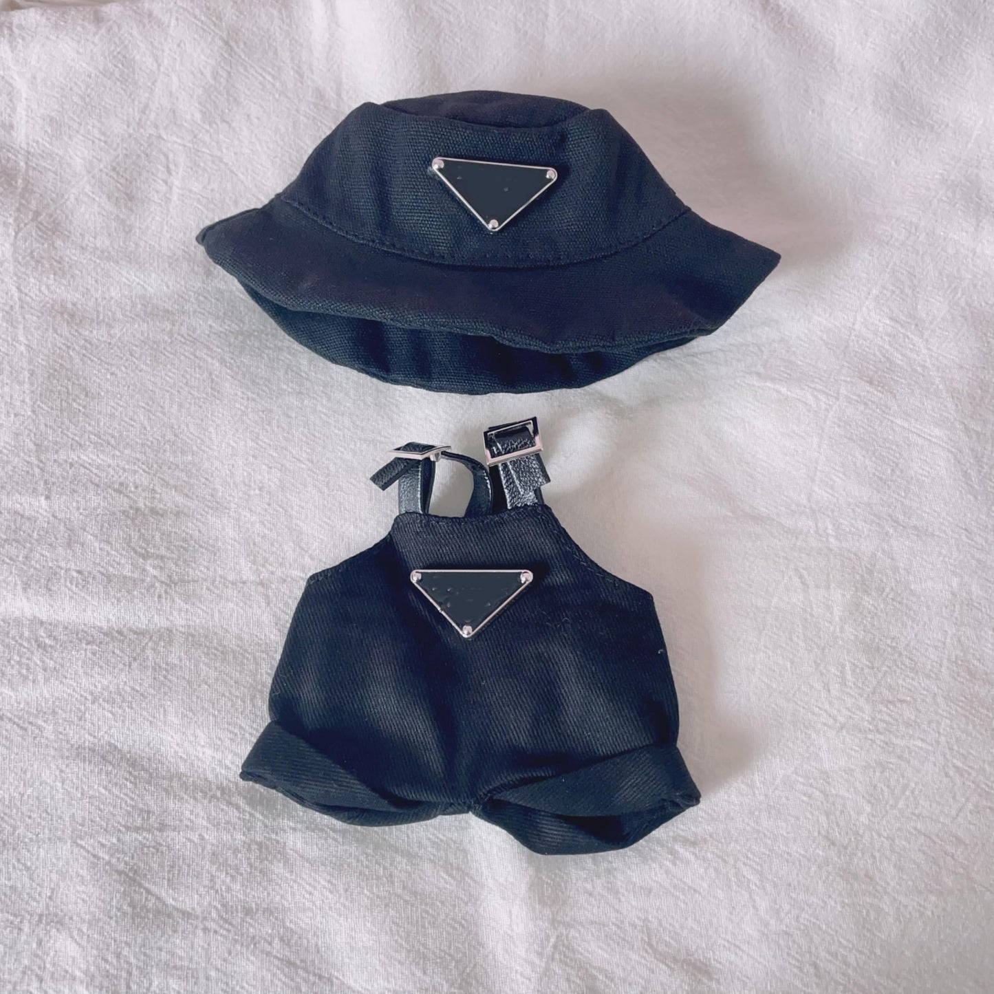 Doll Clothes for 17cm Doll  2-Piece Cute Dress and Hat Outfit Set with Accessories (Black A)