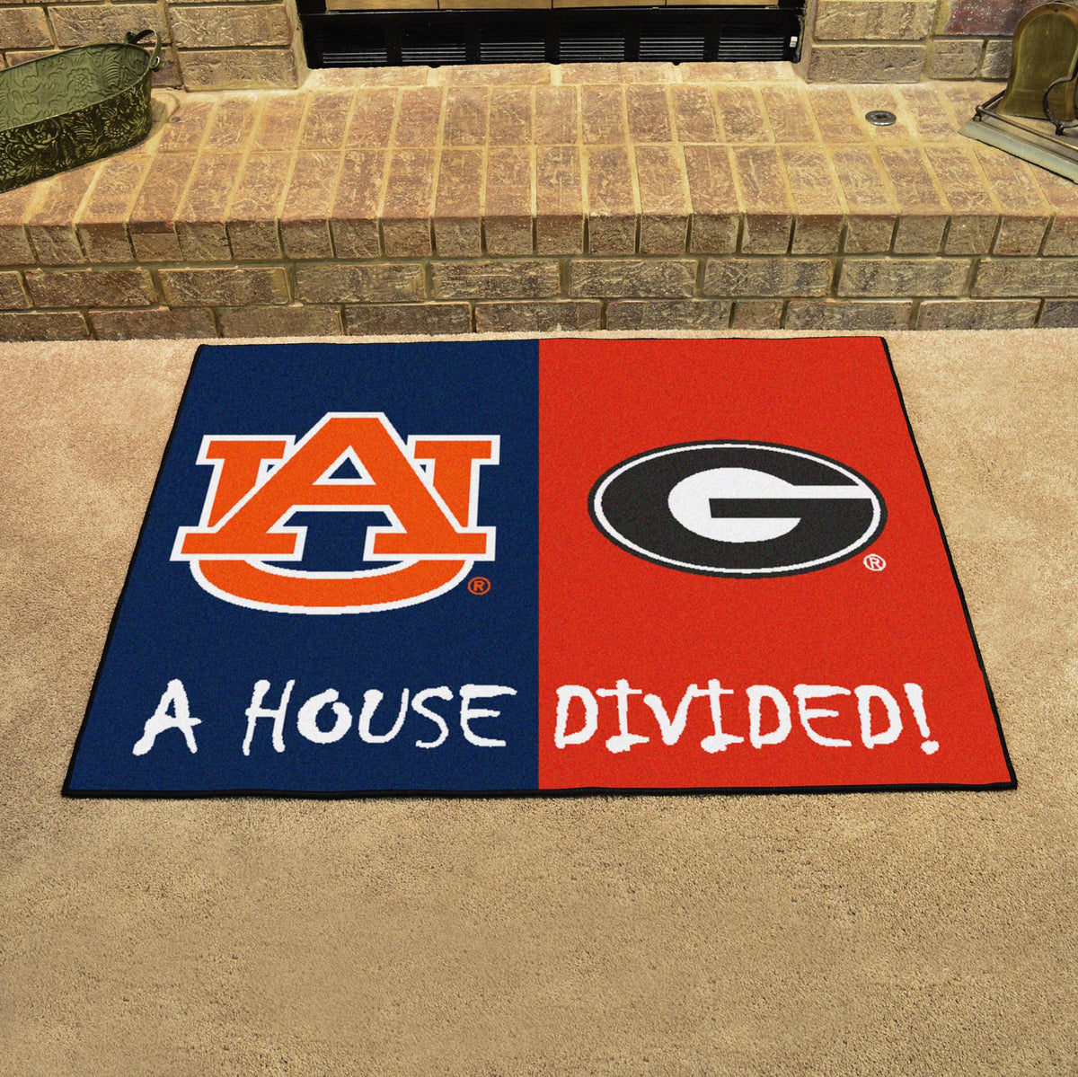 FANMATS 18894 Auburn / Georgia House Divided Rug - 34 in. x 42.5 in.