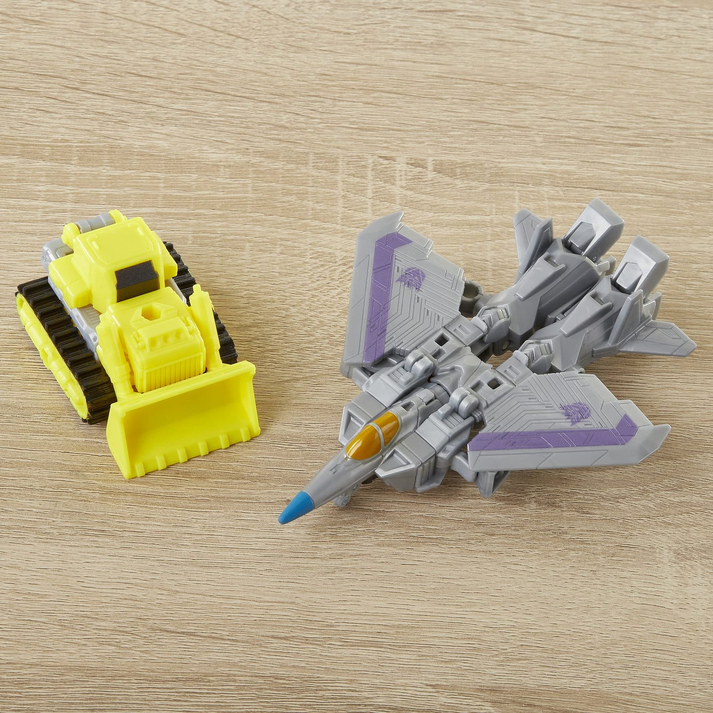 Transformers Tra Cyberverse Spark protective covering Starscream  Brown/A
