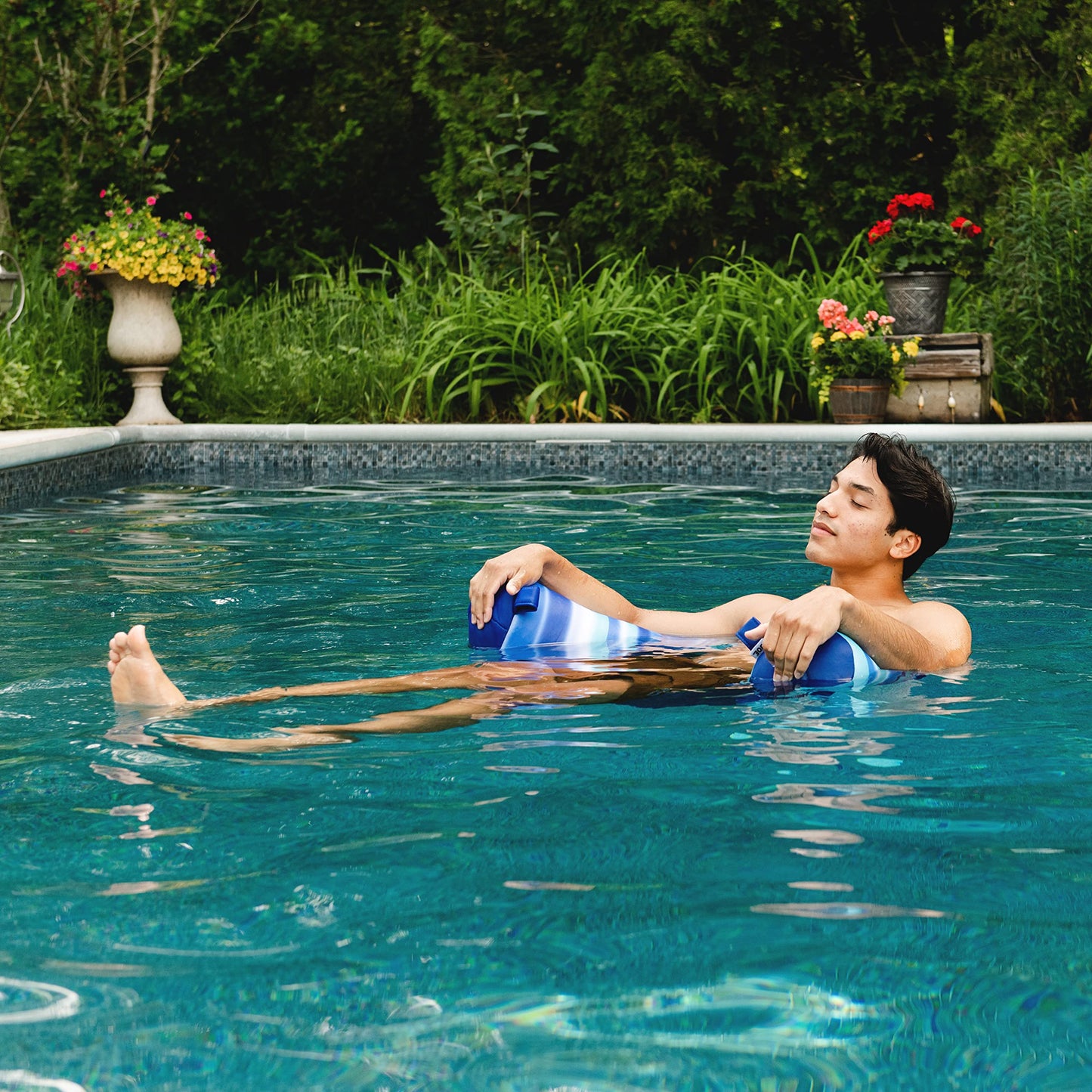 Big Joe Noodle Sling 2 Pack Pool Seat - No Inflation, Armrests, Blurred Blue Stripe, 3ft, Durable Polyester