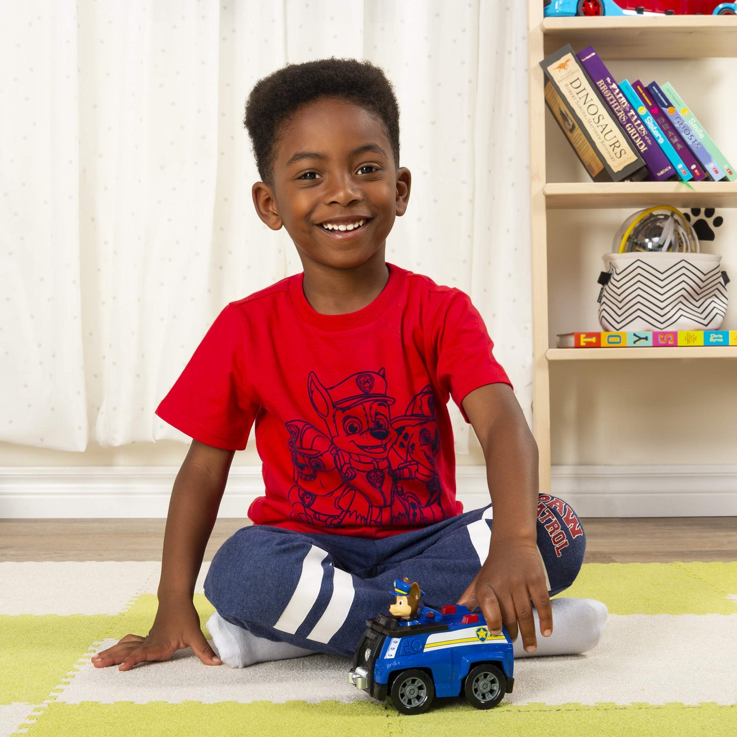 Paw Patrol Chase’s Patrol Cruiser Vehicle with Figure, Plastic, Multicolor, Model 6053747-6063141, for Kids Aged 3 and Up