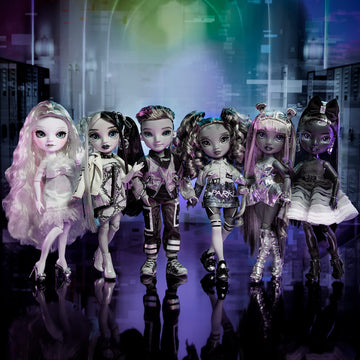 Rainbow High Shadow Series 1 Ash Silverstone- Greyscale Boy Fashion Doll. 2 Silver Designer Outfits To Mix & Match With Accessories, Great Gift, Multicolor, 583578Euc