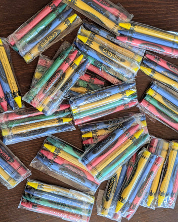 CrayonKing Bulk Crayons - 200 Non-Toxic Assorted Crayons in 50 Sets of 4-Packs, Individually Wrapped for Parties & Classrooms