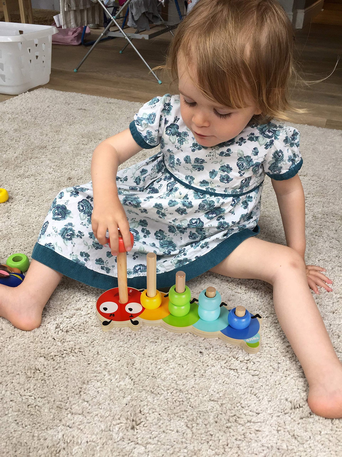 Toys of Wood Oxford Wooden Stacking Rings - Caterpillar Counting Game, 15 Pieces, Small, Color Sorting Puzzle for 1 Year Olds