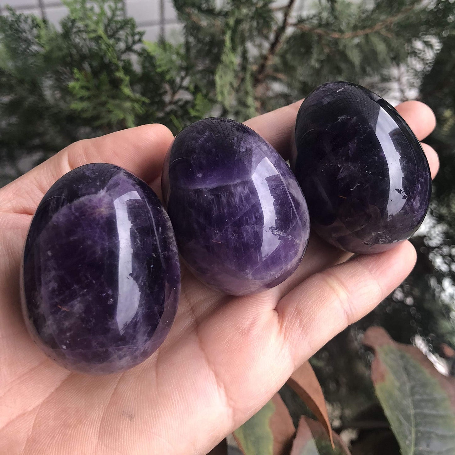 Favoramulet Polished Stone Egg For Easter Day, Palm/Pocket/Worry Enegry Healing Crystal Display Sphere Figurine Fengshui, Amethy