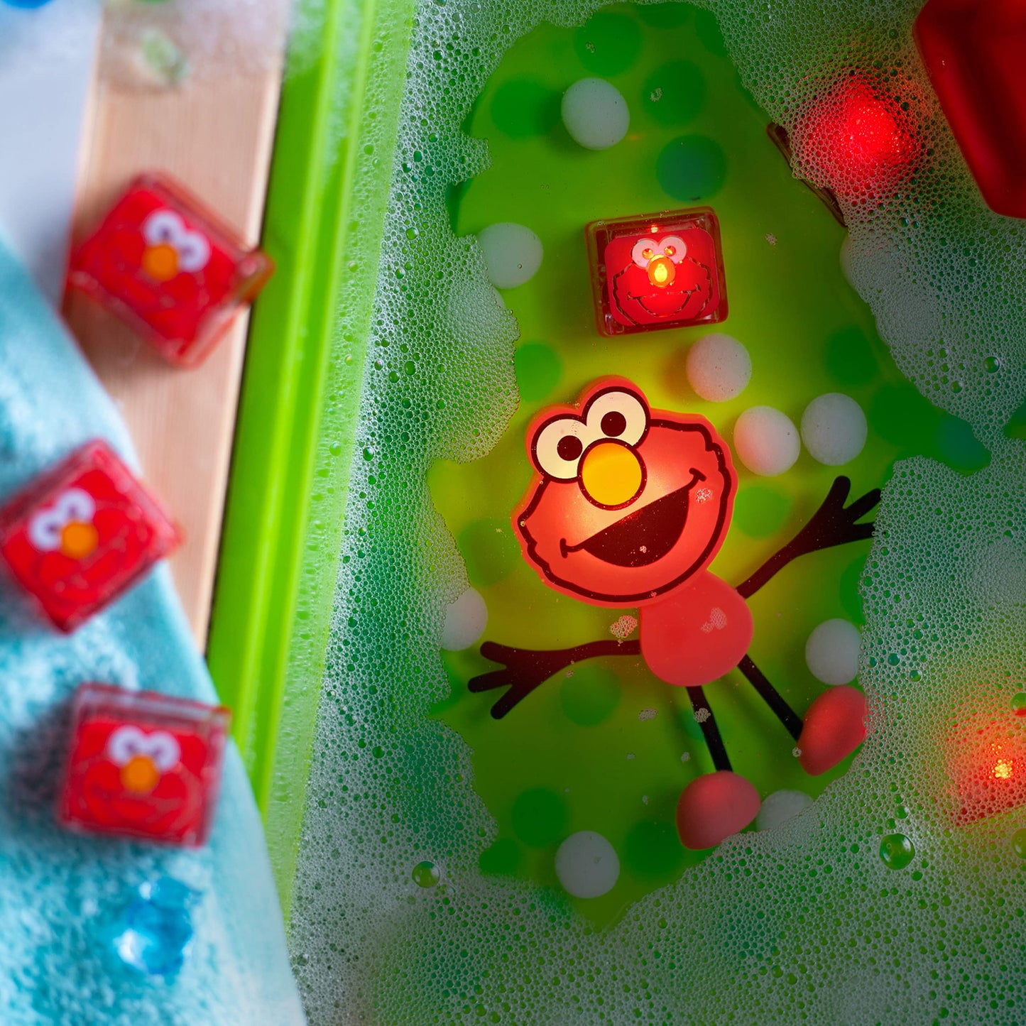 Glo Pals X Sesame Street Water-Activated Bath Toy With 6 Reusable Light-Up Cubes For Sensory Play (Elmo, Cubes With Character)