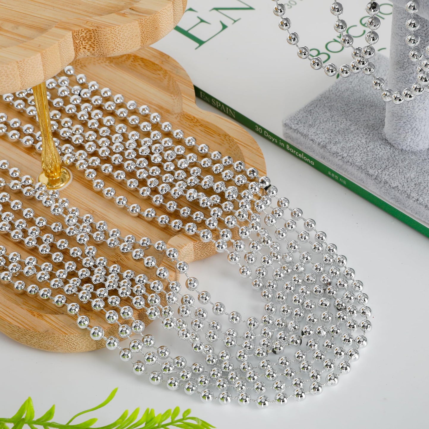 EOBOH 100PCS Bead Necklace, Silver Mardi Gras Beads Stuff Party Favors, Christmas 33'' Toy Necklaces Costume, Festival Parade Th
