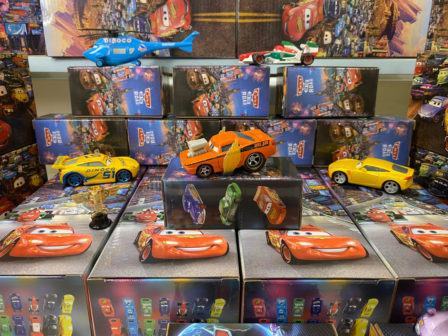Hometeam Sp Die-Casting Racers Toy Cars, Safety Alloy Material For Childs, Beauty Color Box Packaging For Your Son Birthday, Ins