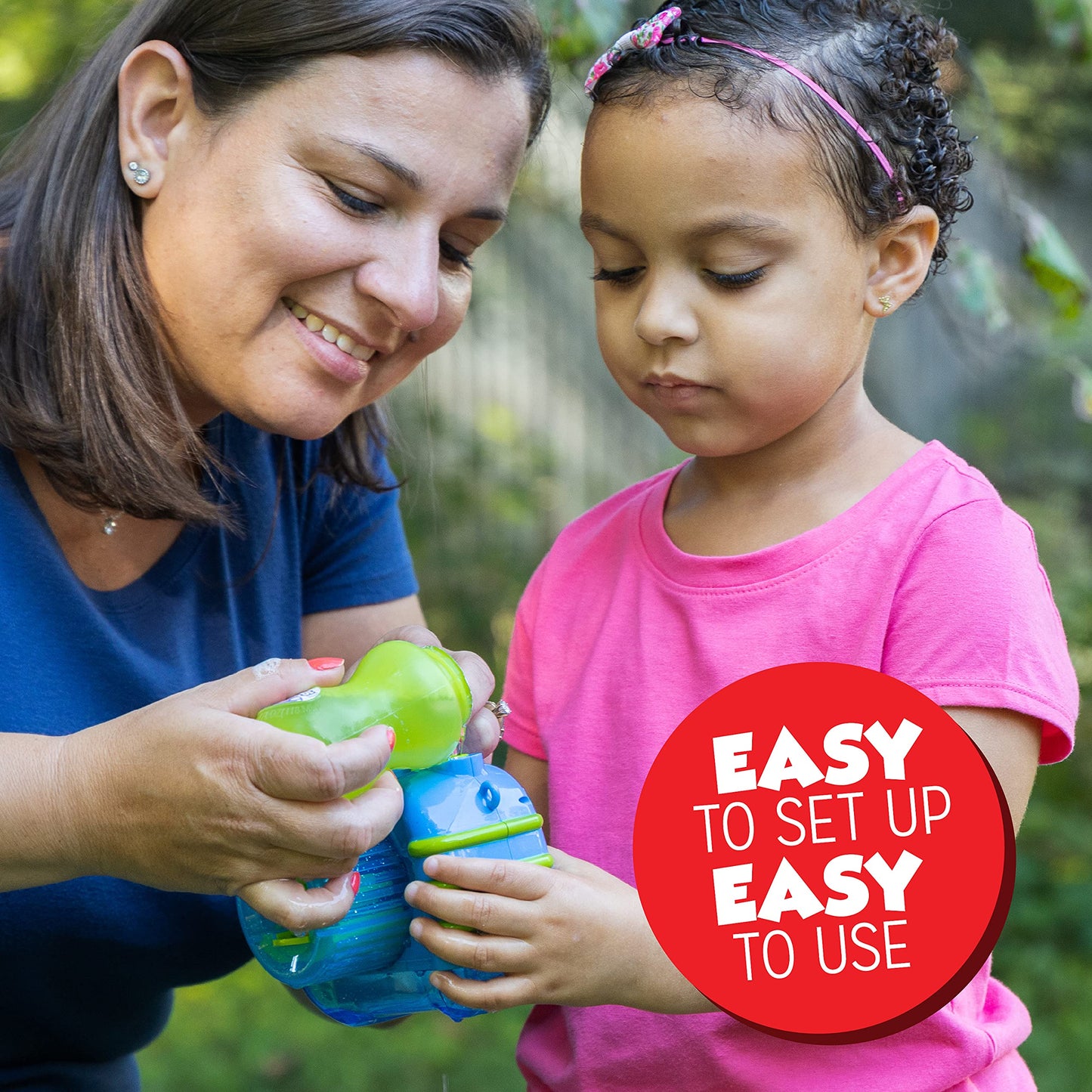 Little Kids Fubbles Bubble Camera with Realistic Shutter Sound  Fun Lights and Music. Includes enhanced Bubble Solution  Pink (47302E)