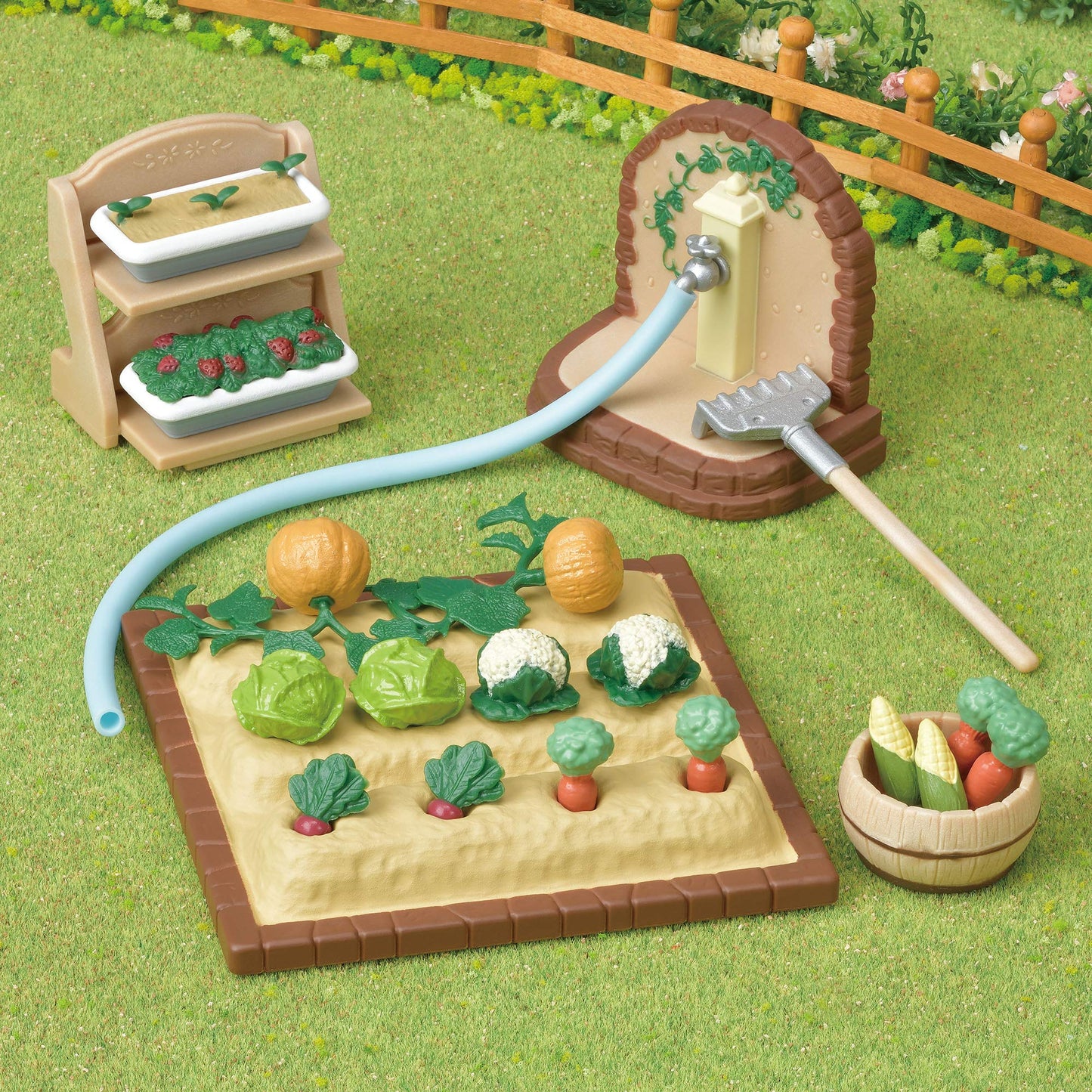Epoch-Making Sylvanian Families Vegetable Gardening Set KA-616, Small, Plastic, Tsukuri Color, Japan Import