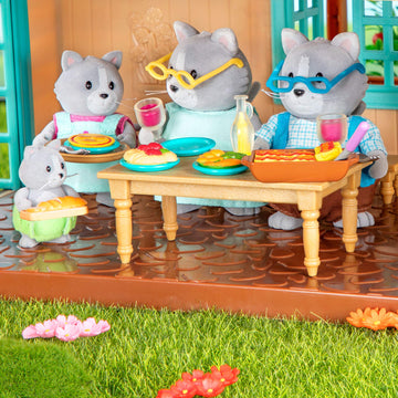 Lil Woodzeez - The Daintypaw Cats - Collectible Toy Cat Figurines - Set of 7 Posable Animal Figures - Pretend Play Playset for