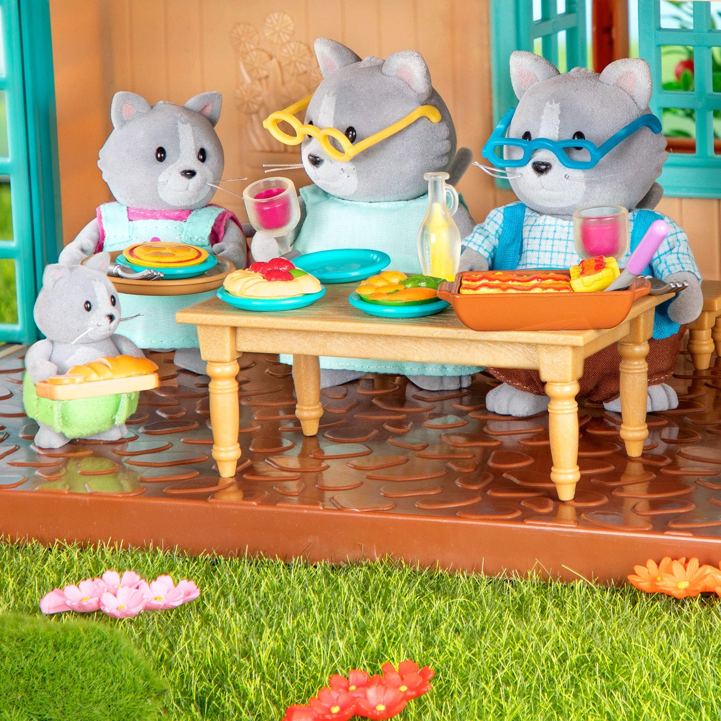 Lil Woodzeez - The Daintypaw Cats - Collectible Toy Cat Figurines - Set of 7 Posable Animal Figures - Pretend Play Playset for