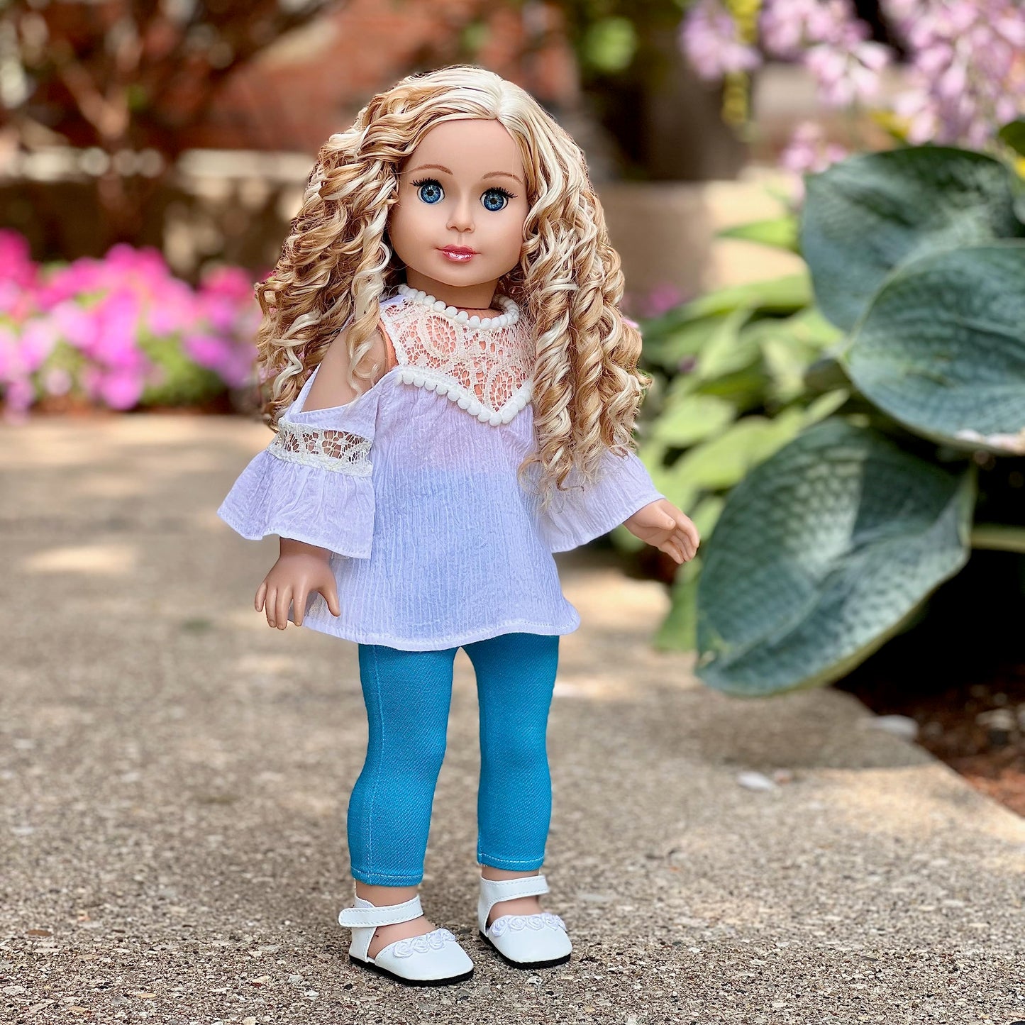 Trendy Girl - 18 Inch Doll Clothes - 3 Piece Outfit - White Cotton Blouse, Turquoise Leggings And White Shoes (Dolls Not Included)