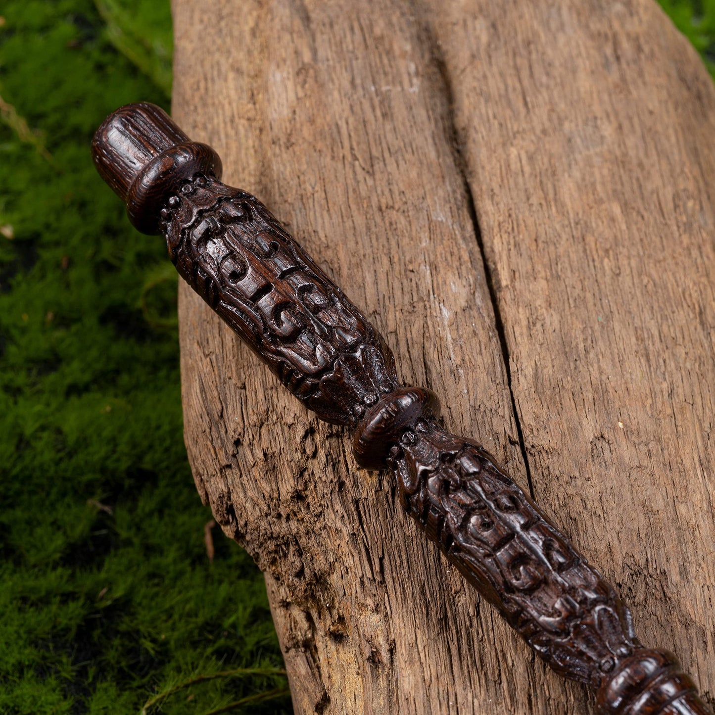 Handicraftviet - Hand Carved Wooden Magic Wand/Magic Wands For Wizards/Collectible Cosplay Magic Wand/Magical Gift For Halloween, Christmas And Birthday Party, 15 Inch (S4)