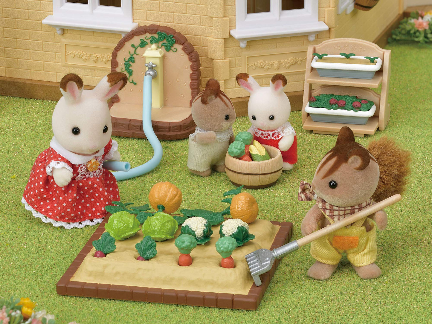 Epoch-Making Sylvanian Families Vegetable Gardening Set KA-616, Small, Plastic, Tsukuri Color, Japan Import