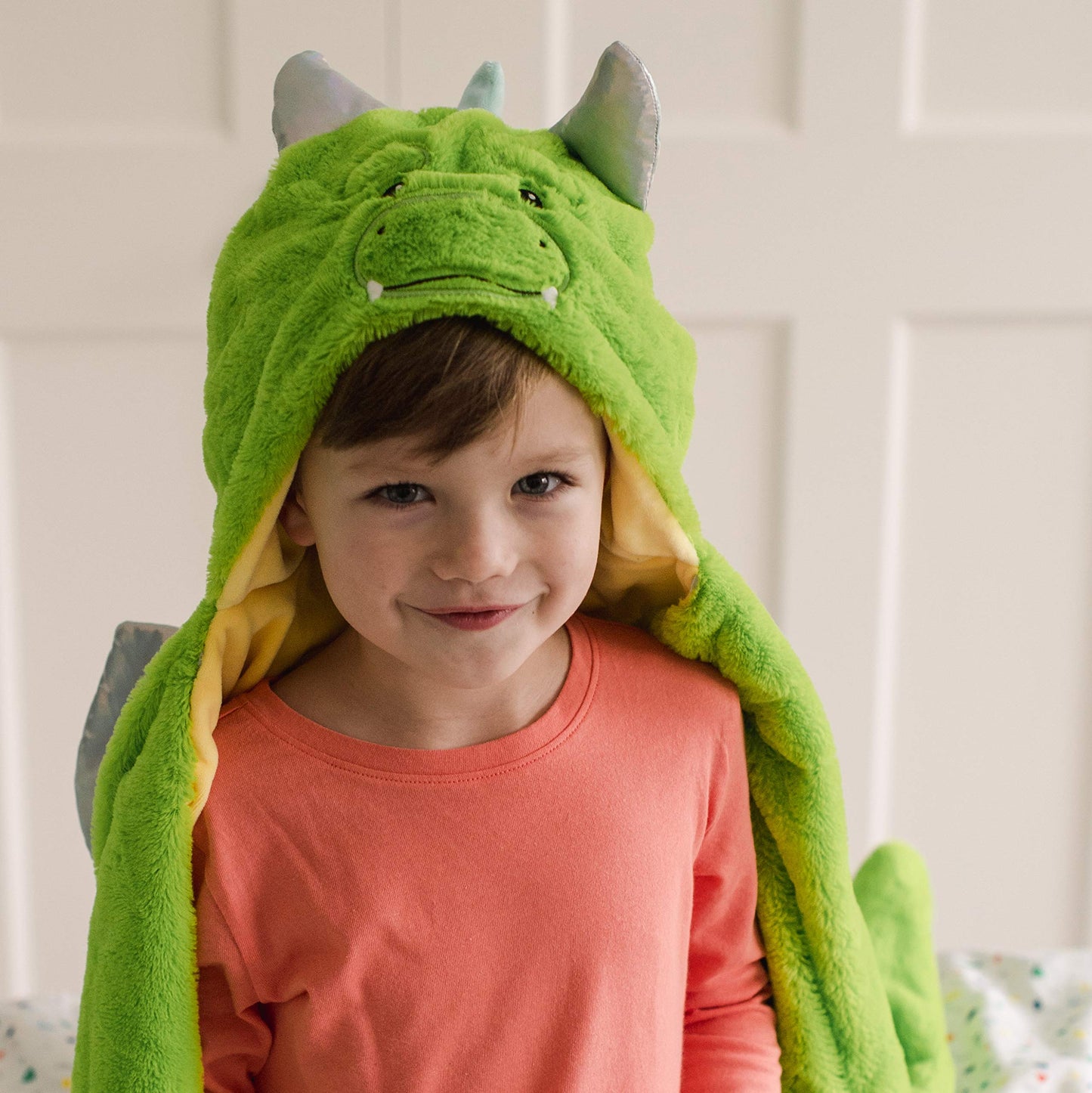 Animal Adventure | Wild For Style | 2-In-1 Transformable Character Cape & Plush Pal - Dragon
