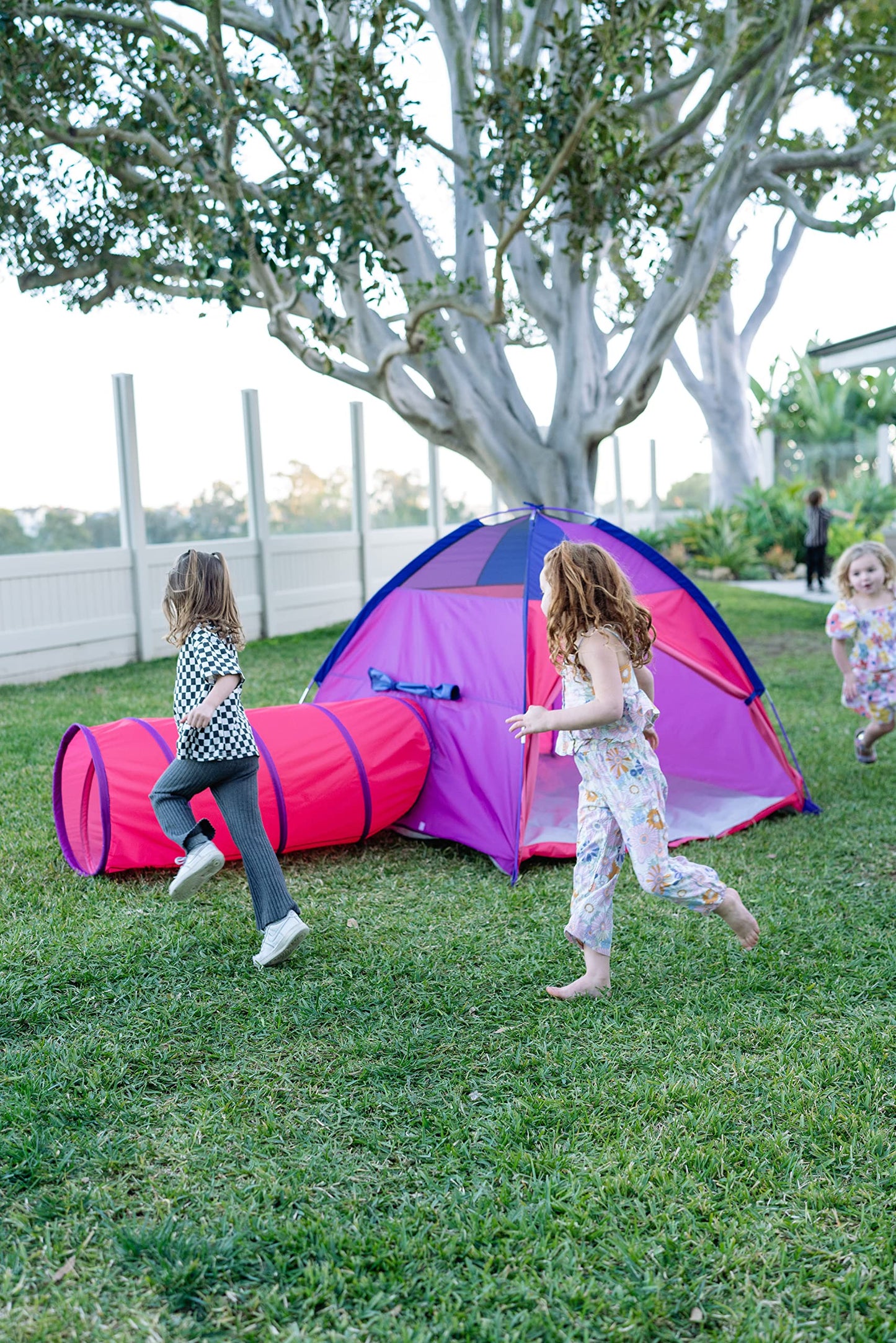 Pacific Play Tents 20433 Hide Me Berry Cute Tent + Tunnel Combo 58'' X 58'' X 46''